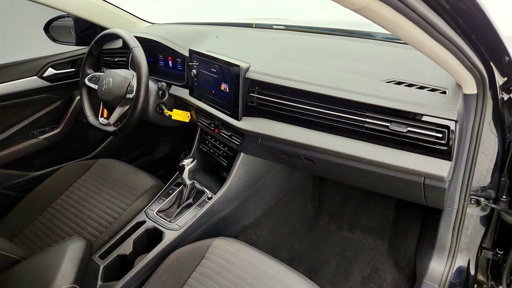 Used 2025 Volkswagen Jetta S FWD image 23