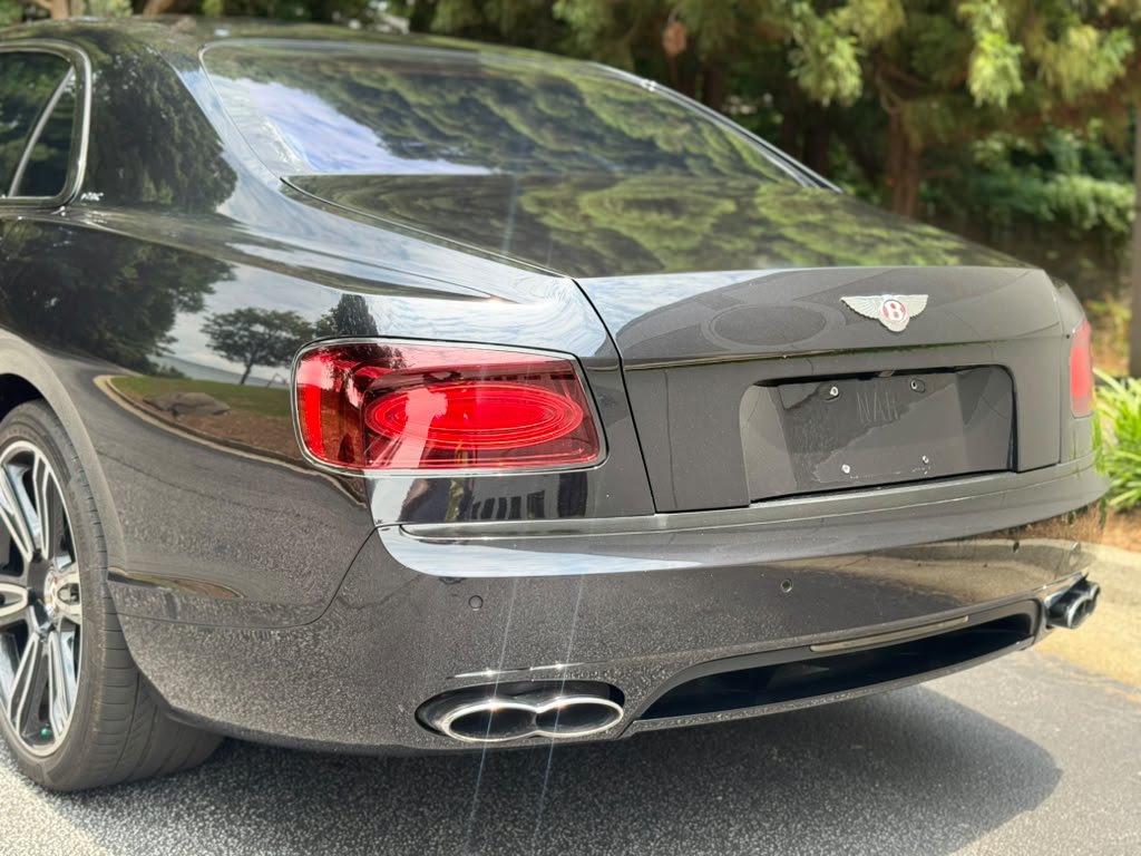 Used 2017 Bentley Flying Spur S V8 AWD/4WD image 18