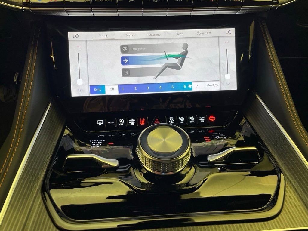 New 2026 Jeep Grand Wagoneer Summit AWD/4WD image 17