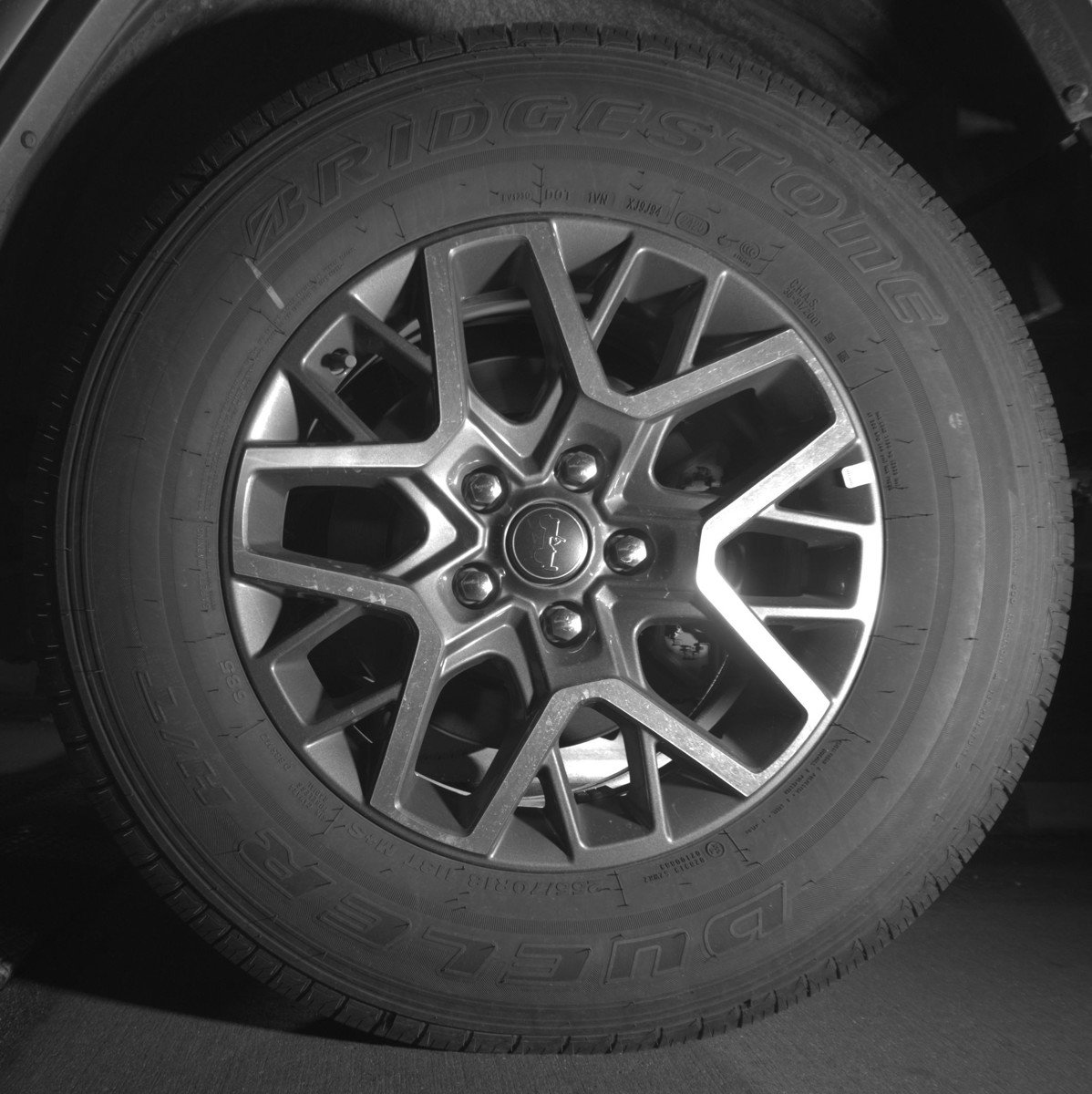 Used 2025 Jeep Wrangler Sahara AWD/4WD image 14