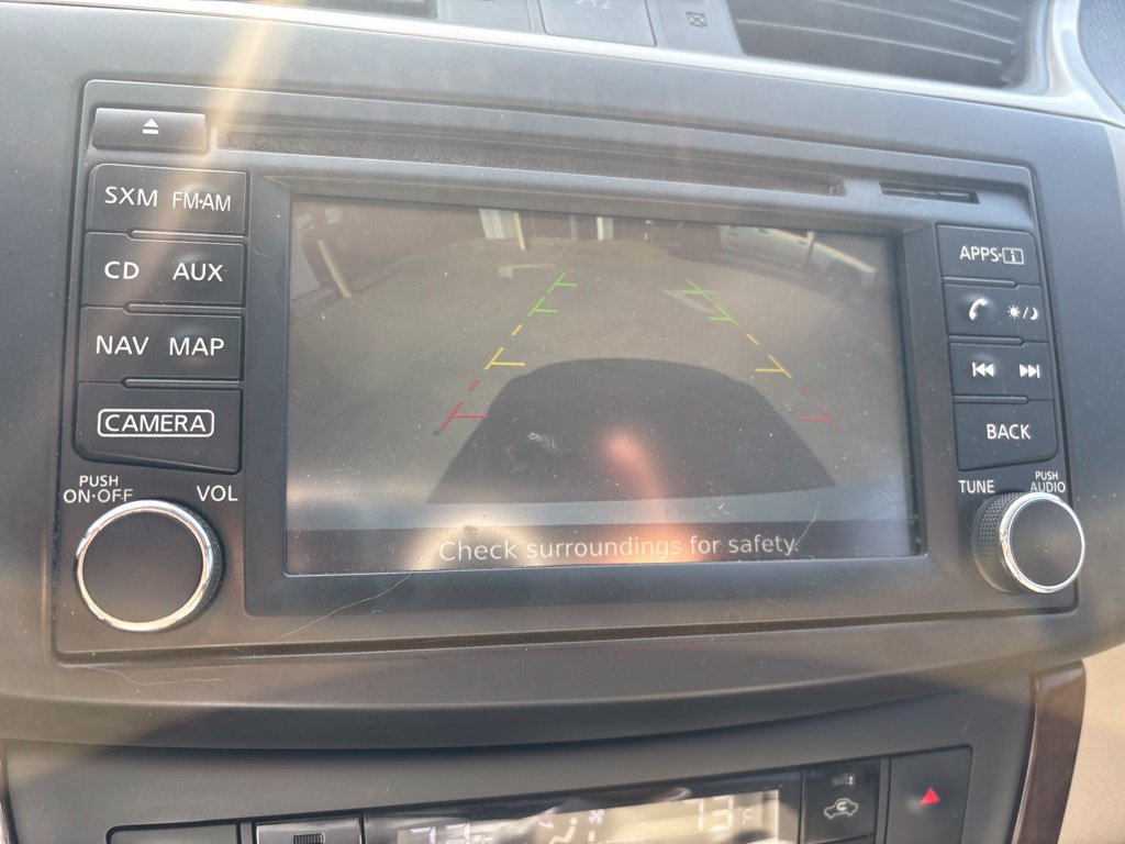 Used 2015 Nissan Sentra SL w/ SL Premium Package FWD image 12