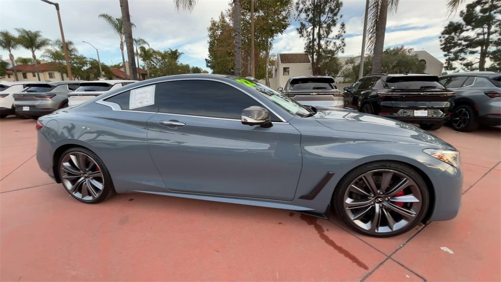 Used 2022 INFINITI Q60 Red Sport 400 w/ Carbon Fiber Package image 9