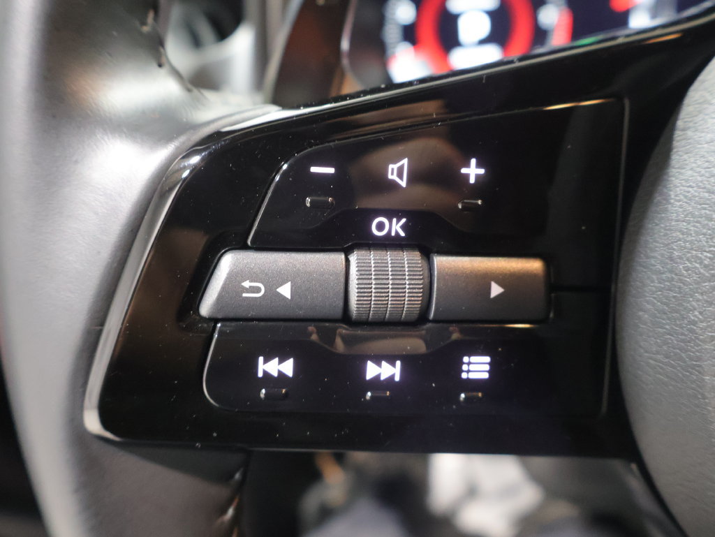Used 2024 Nissan Z Performance w/ Floor Mat Package RWD image 27