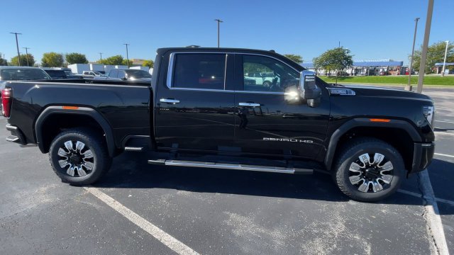 New 2026 GMC Sierra 2500 Denali w/ Technology Package AWD/4WD image 3
