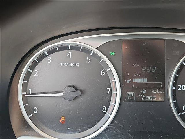 Used 2022 Nissan Kicks S FWD image 11