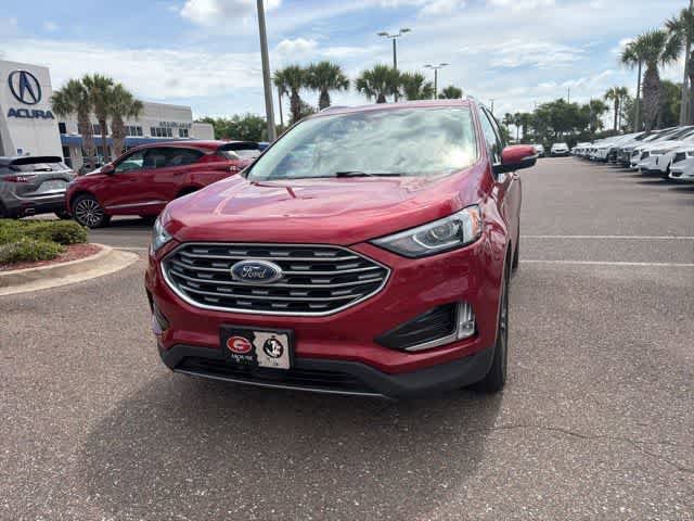 Used 2020 Ford Edge Titanium FWD image 4