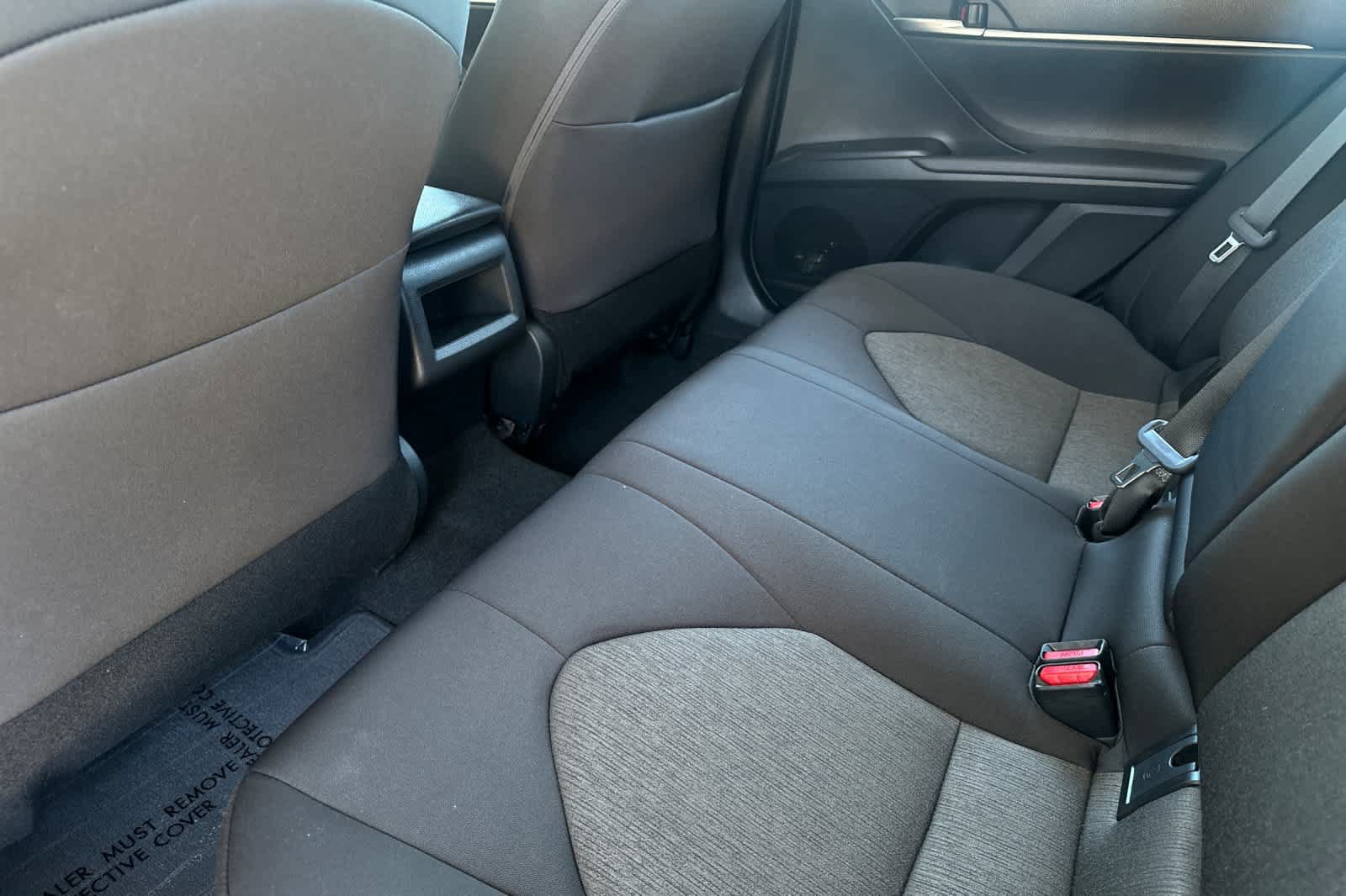 Used 2023 Toyota Camry LE FWD image 4