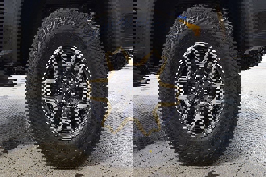 New 2026 Chevrolet Colorado ZR2 w/ Technology Package image 27