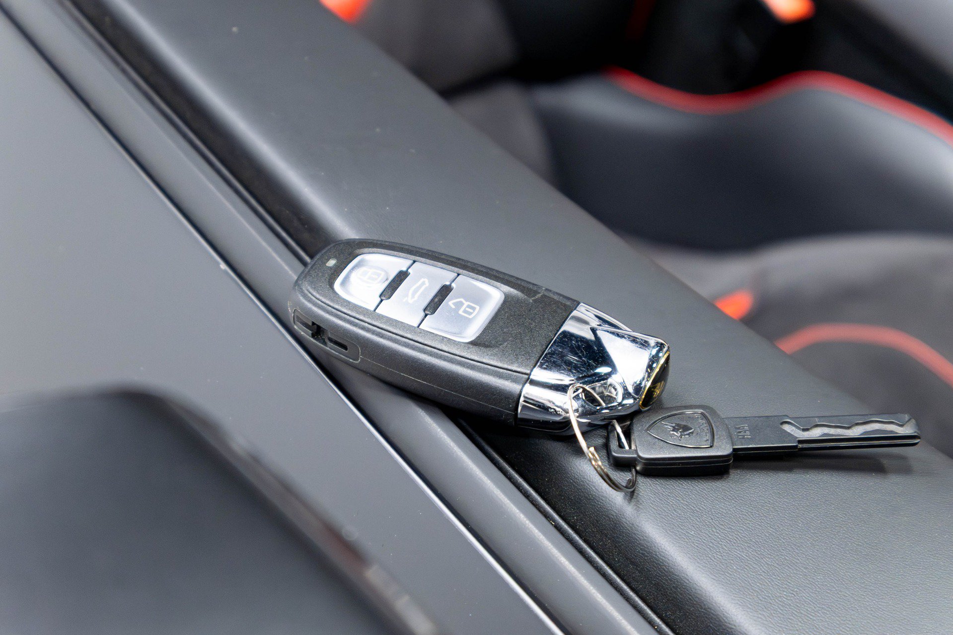 Used 2021 Lamborghini Huracan EVO RWD image 81