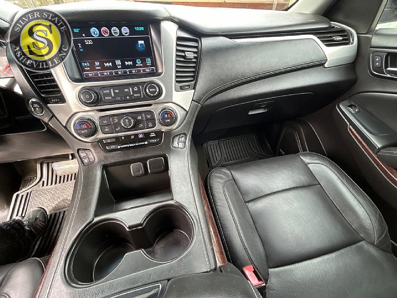 Used 2017 GMC Yukon XL SLT image 24