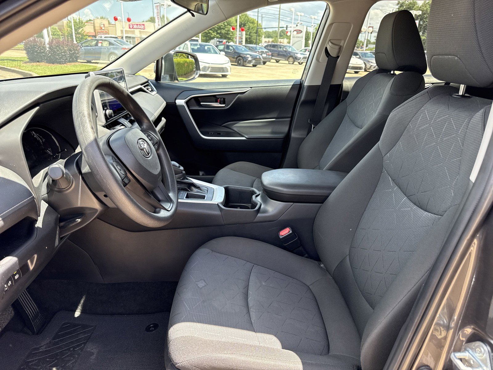 Used 2024 Toyota RAV4 XLE image 11