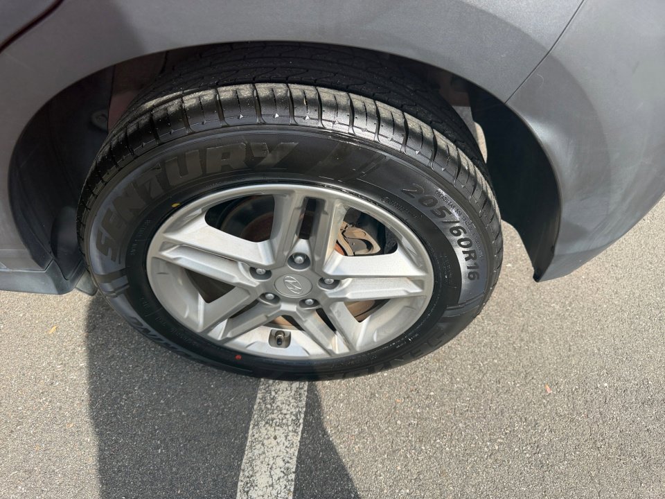 Used 2019 Hyundai Kona SE image 26