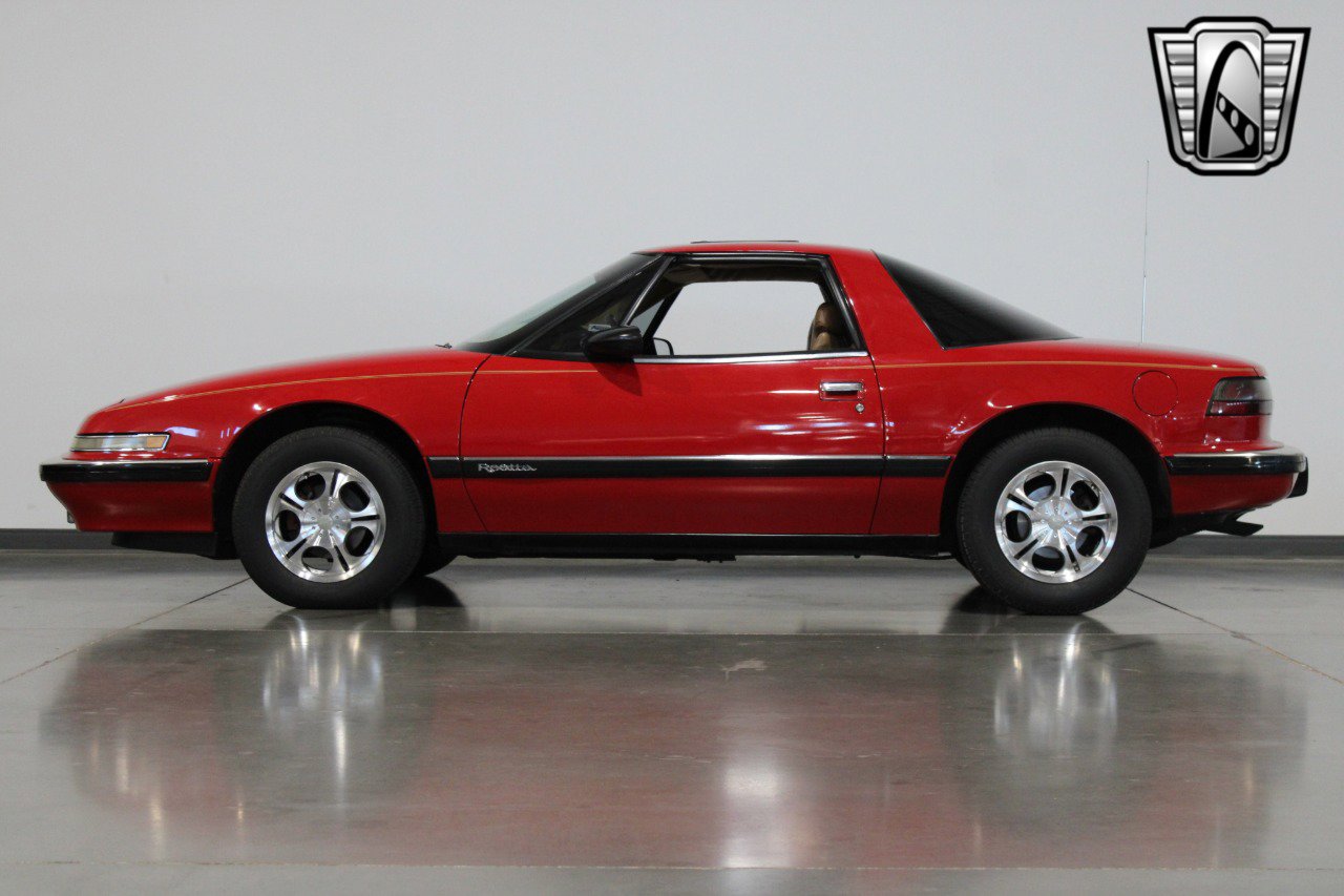 Used 1989 Buick Reatta Coupe image 22