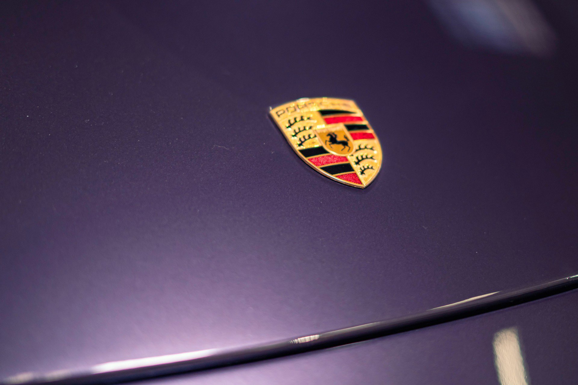 Used 2005 Porsche Carrera GT RWD image 4