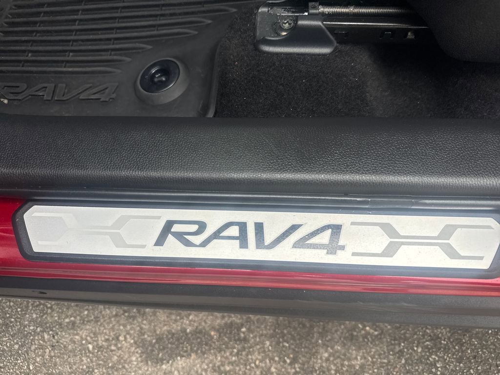 Used 2025 Toyota RAV4 XLE w/ Convenience Package image 45