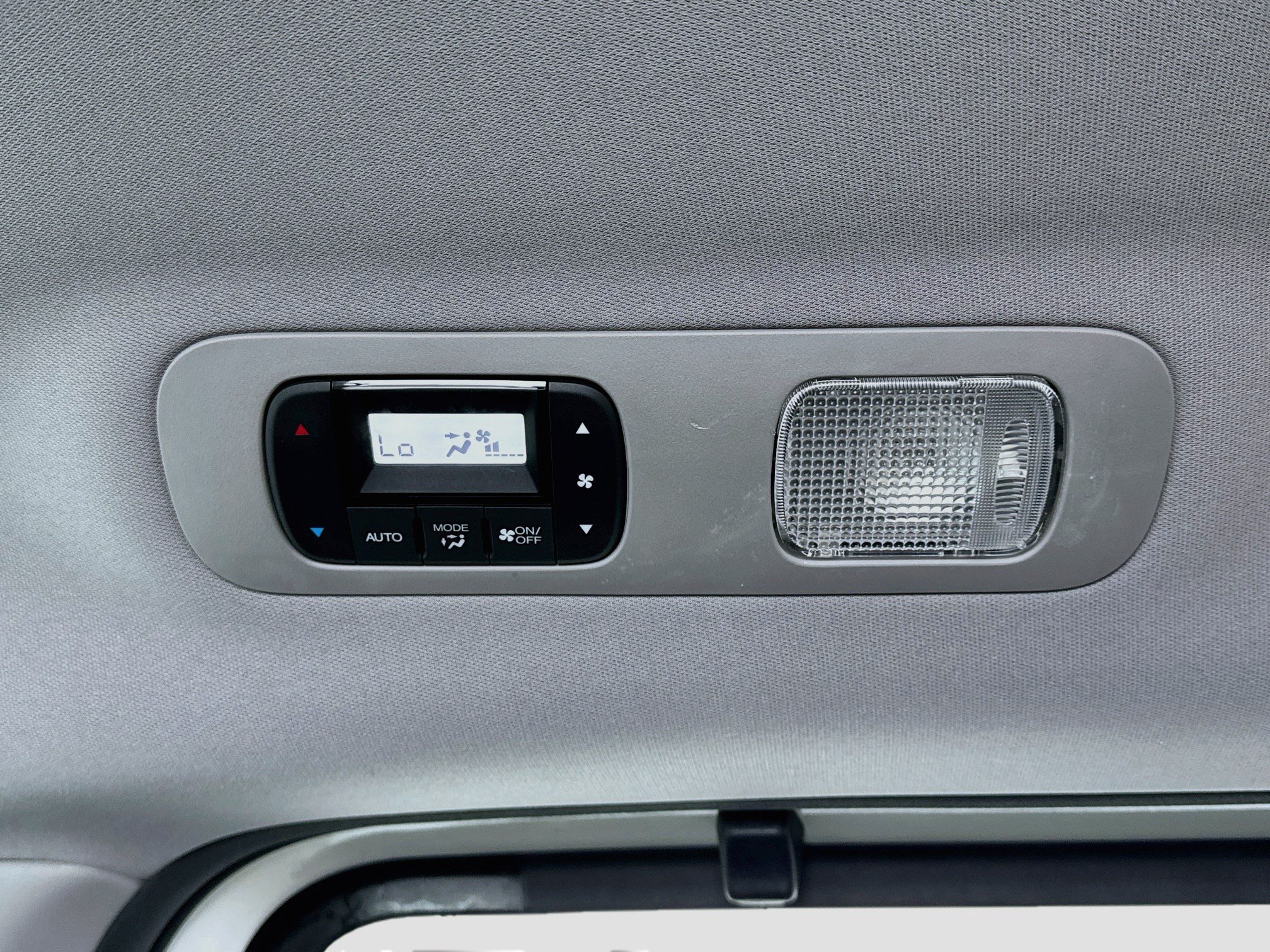 Used 2019 Honda Odyssey Elite image 18