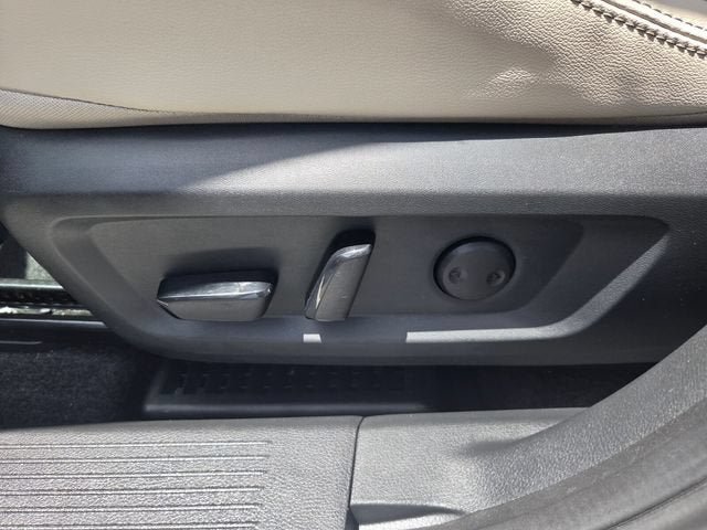 Used 2023 Nissan Rogue SL AWD/4WD image 18