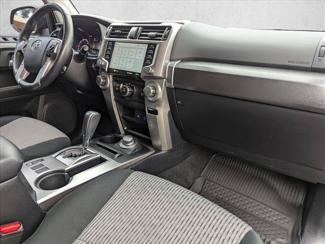 Used 2022 Toyota 4Runner SR5 AWD/4WD image 21