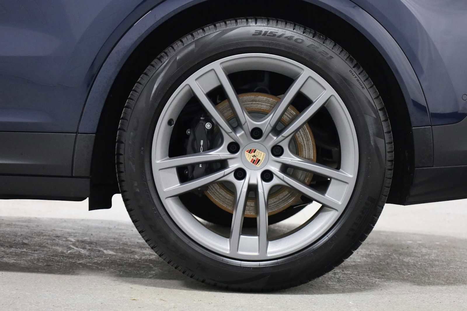 Certified 2025 Porsche Cayenne image 37
