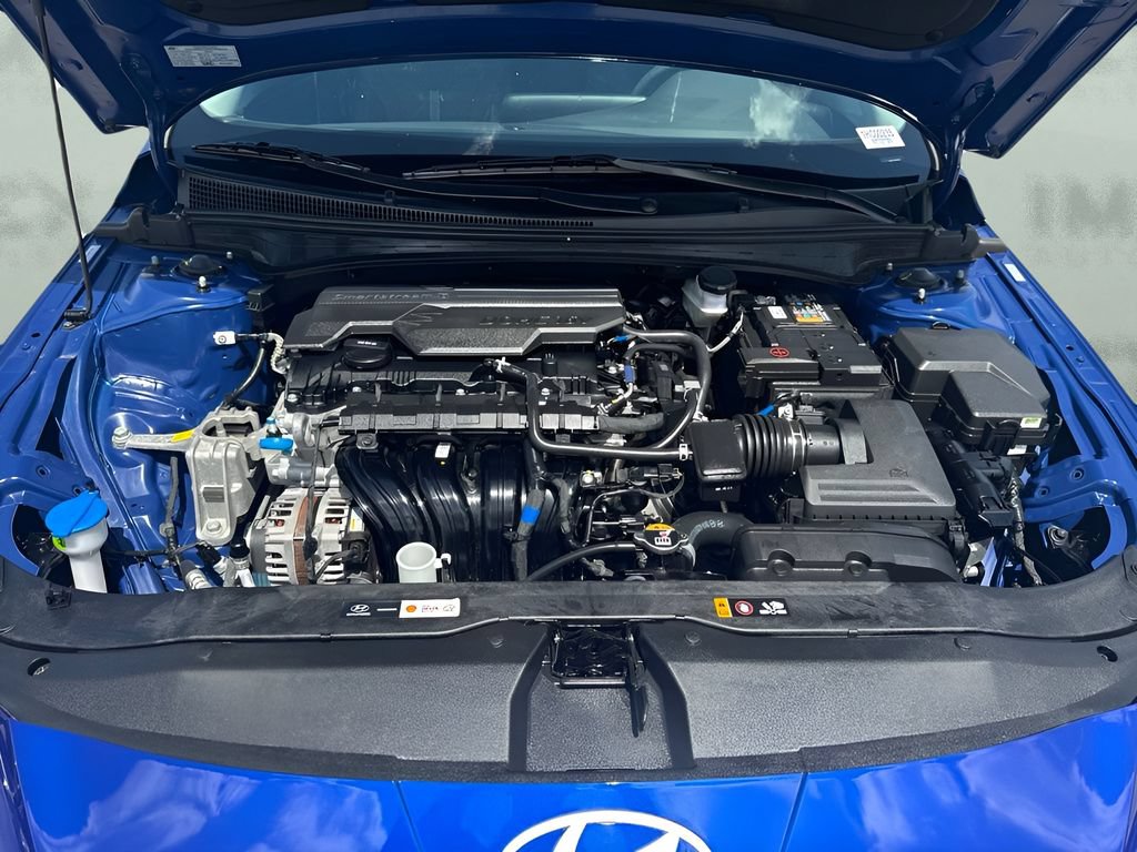 Used 2026 Hyundai Elantra SE FWD image 17