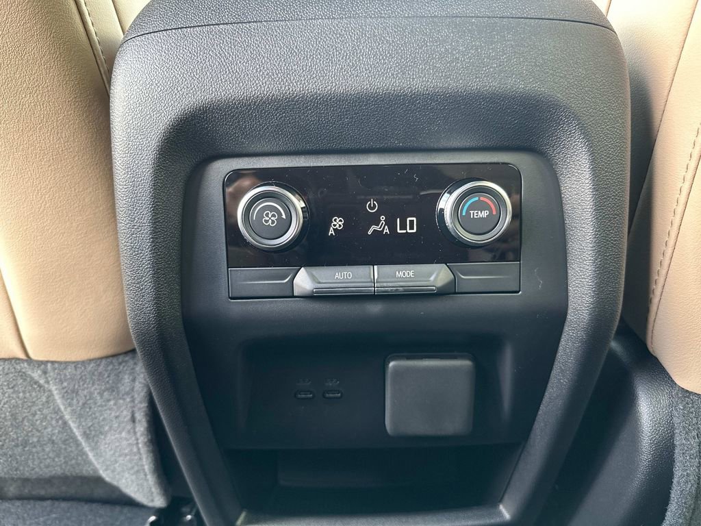 New 2026 Buick Enclave Preferred w/ Power Package image 17