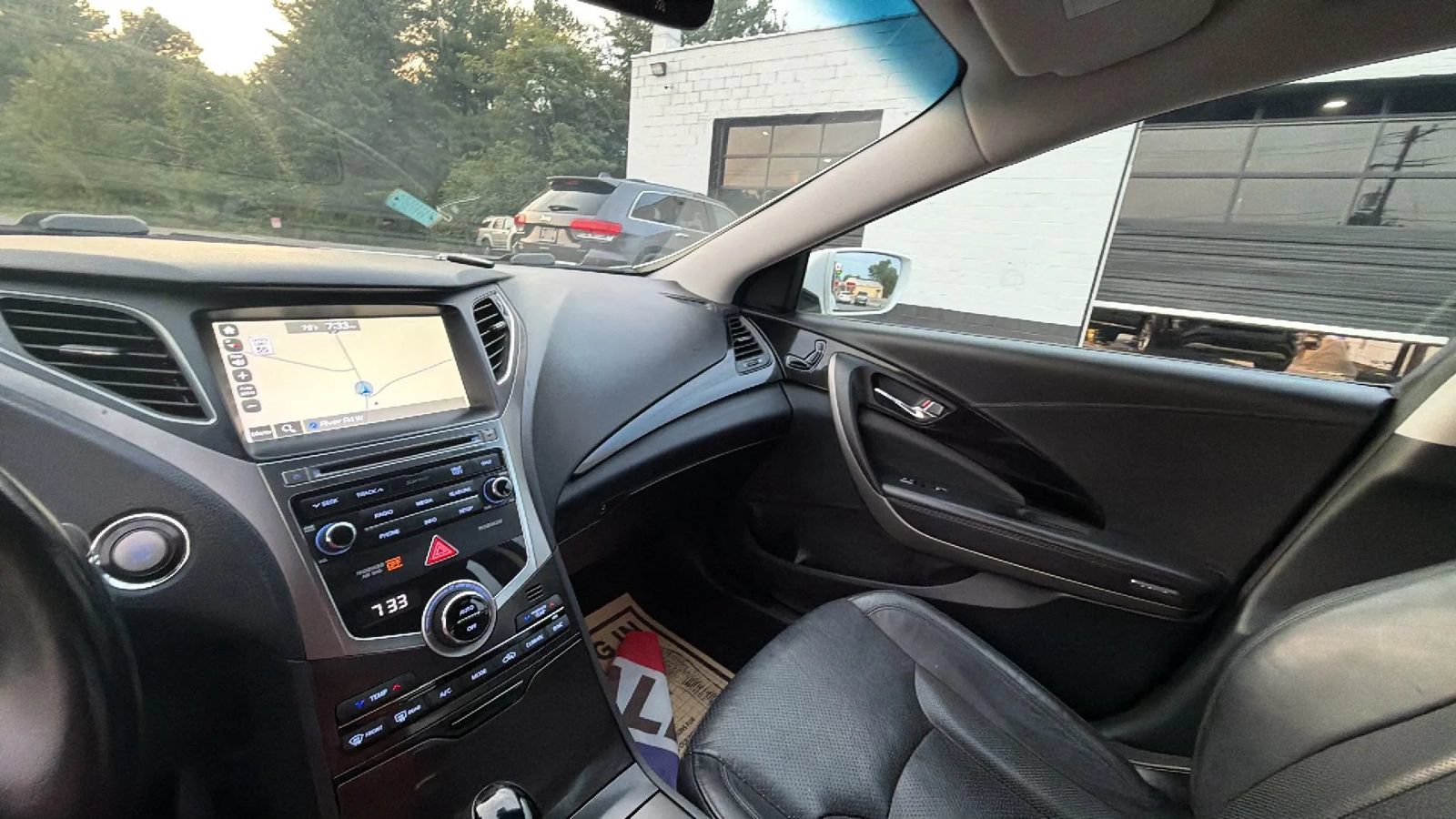 Used 2017 Hyundai Azera FWD image 44