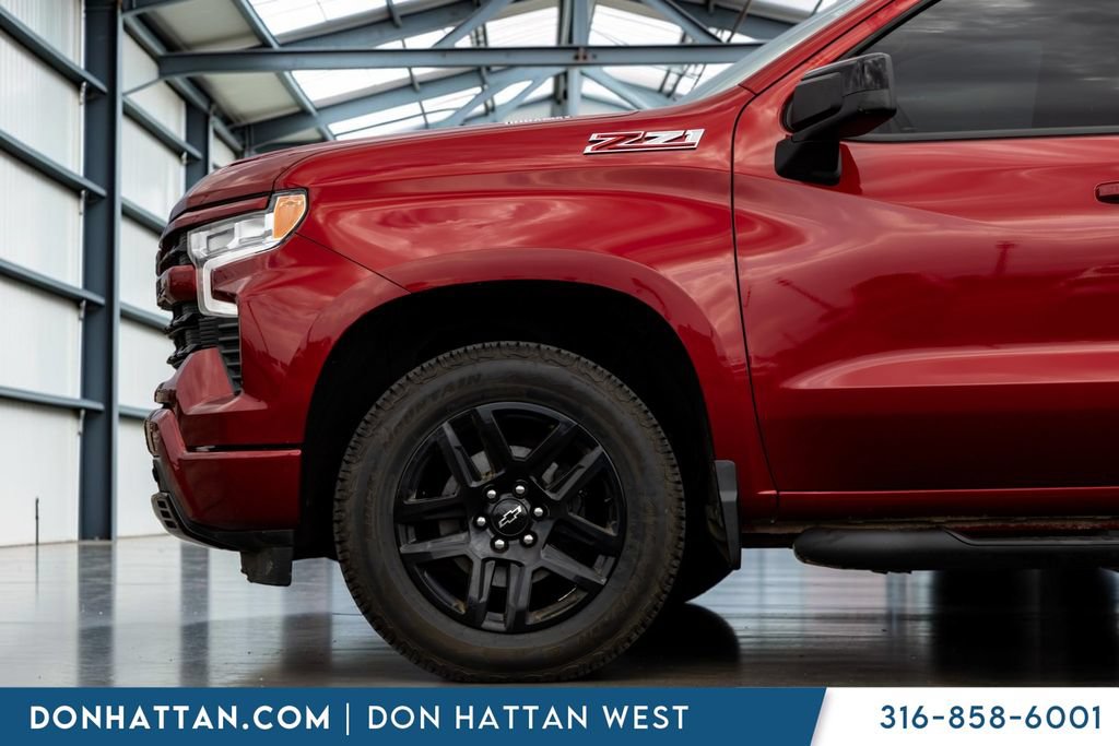 Used 2022 Chevrolet Silverado 1500 RST w/ Z71 Off-Road Package AWD/4WD image 32