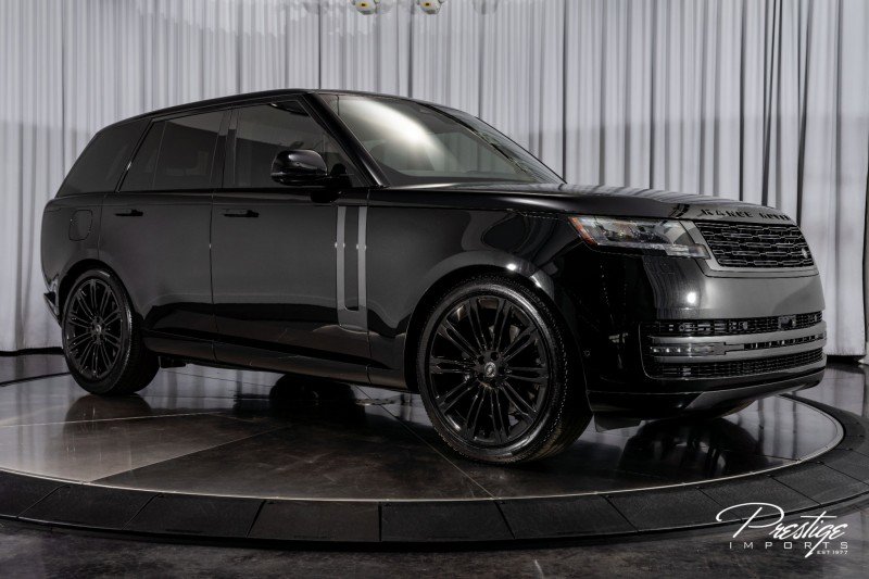 Used 2025 Land Rover Range Rover SE image 23