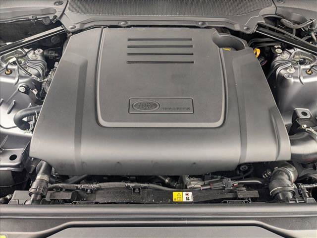 New 2025 Land Rover Discovery S AWD/4WD image 18