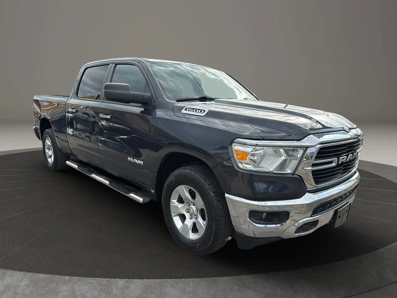 Used 2019 RAM 1500 Big Horn AWD/4WD image 3