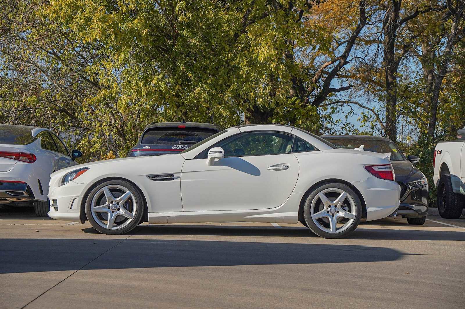Used 2015 Mercedes-Benz SLK 250 w/ Premium Package image 4