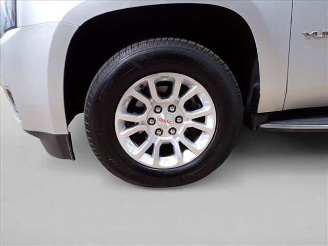 Used 2017 GMC Yukon SLT AWD/4WD image 7