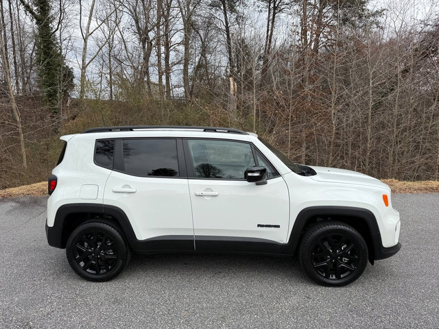 Used 2023 Jeep Renegade Altitude w/ Convenience Group I image 5