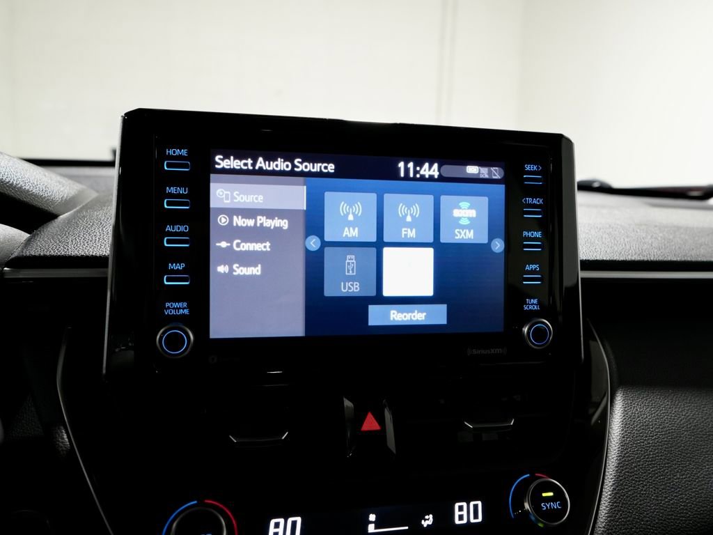 Used 2022 Toyota Corolla Cross XLE image 19