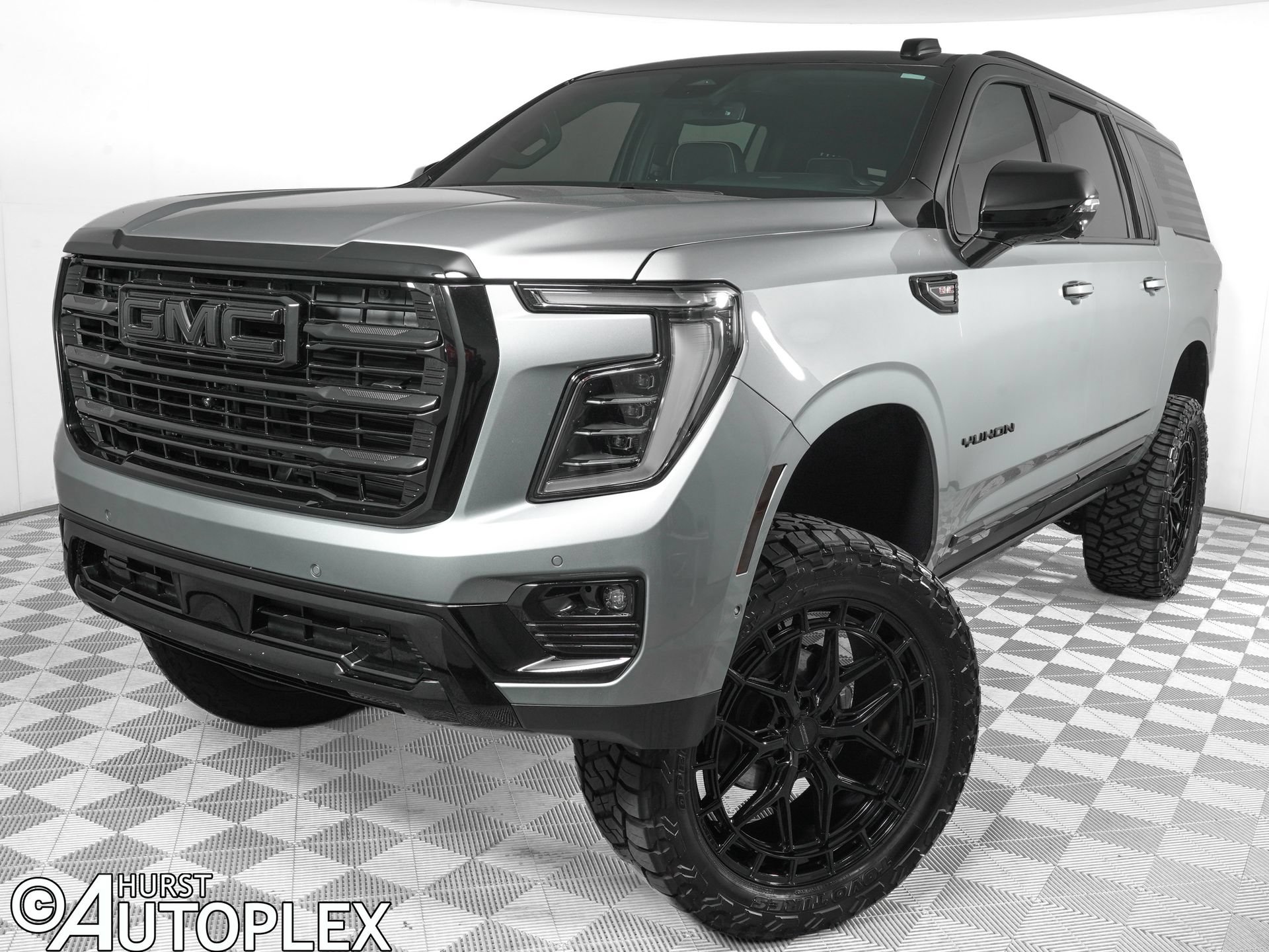 Used 2025 GMC Yukon XL Elevation w/ LPO, Floor Liner Package AWD/4WD image 1
