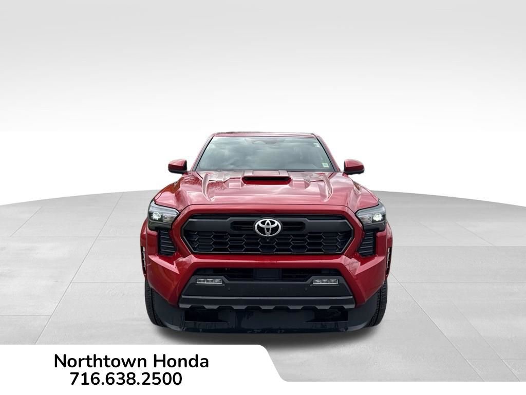 Used 2024 Toyota Tacoma TRD Sport w/ TRD Sport Premium Package AWD/4WD image 10
