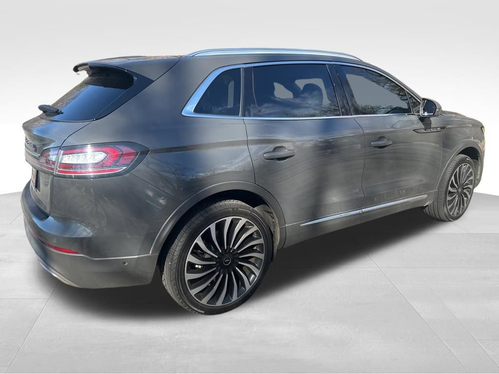 Used 2022 Lincoln Nautilus Black Label w/ Class II Trailer Tow Package image 11