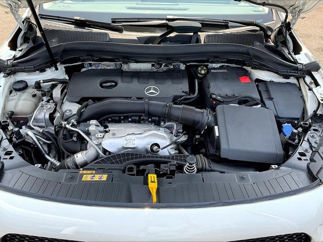 Certified 2023 Mercedes-Benz GLA 250 4MATIC image 31