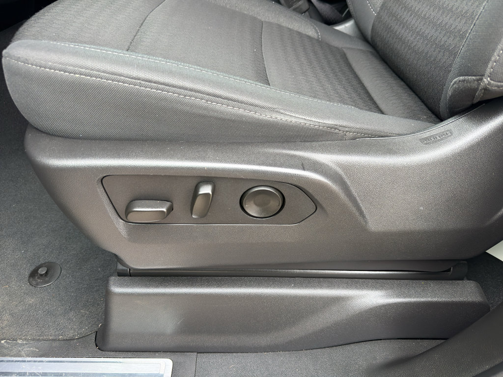 Used 2025 GMC Sierra 1500 Elevation image 16