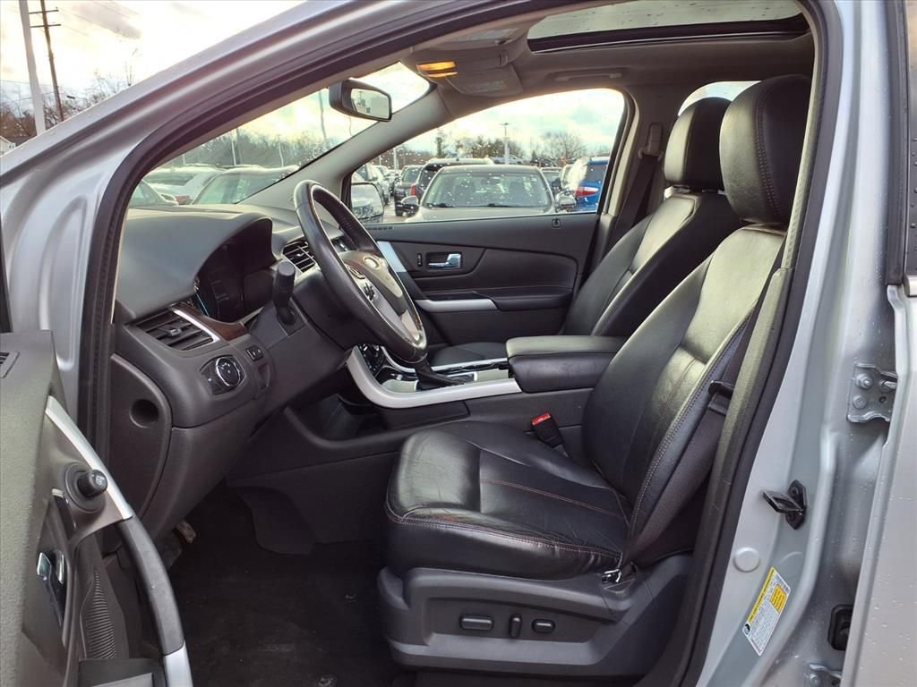 Used 2013 Ford Edge Limited image 16