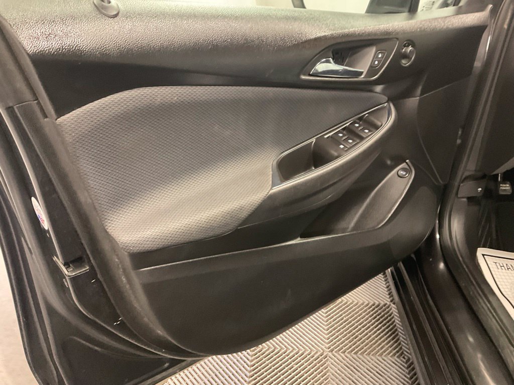 Used 2016 Chevrolet Cruze LT w/ Convenience Package FWD image 13
