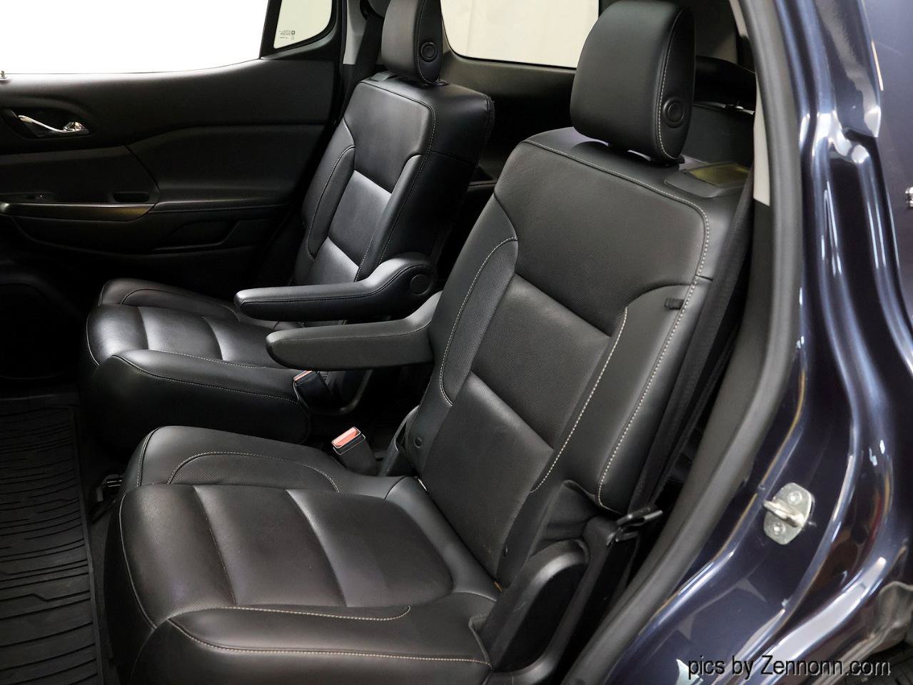 Used 2019 GMC Acadia SLT AWD/4WD image 13