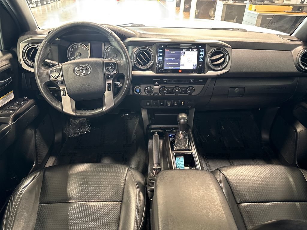 Used 2019 Toyota Tacoma TRD Off-Road AWD/4WD image 11