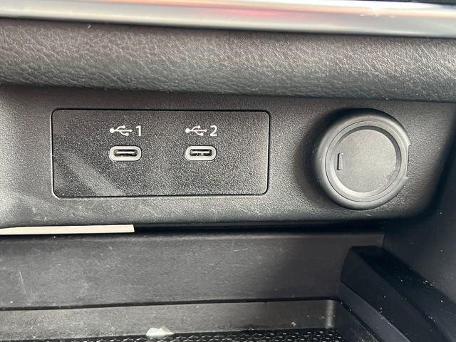 Used 2024 Nissan Rogue SV image 25