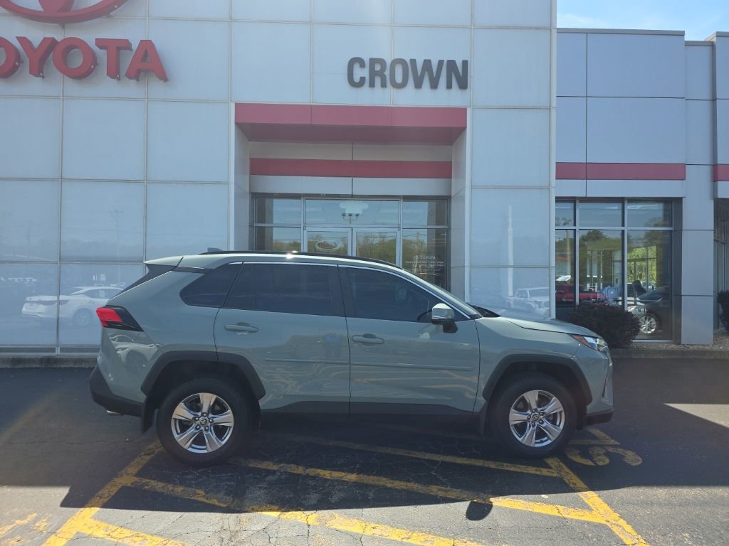 Used 2023 Toyota RAV4 XLE image 2