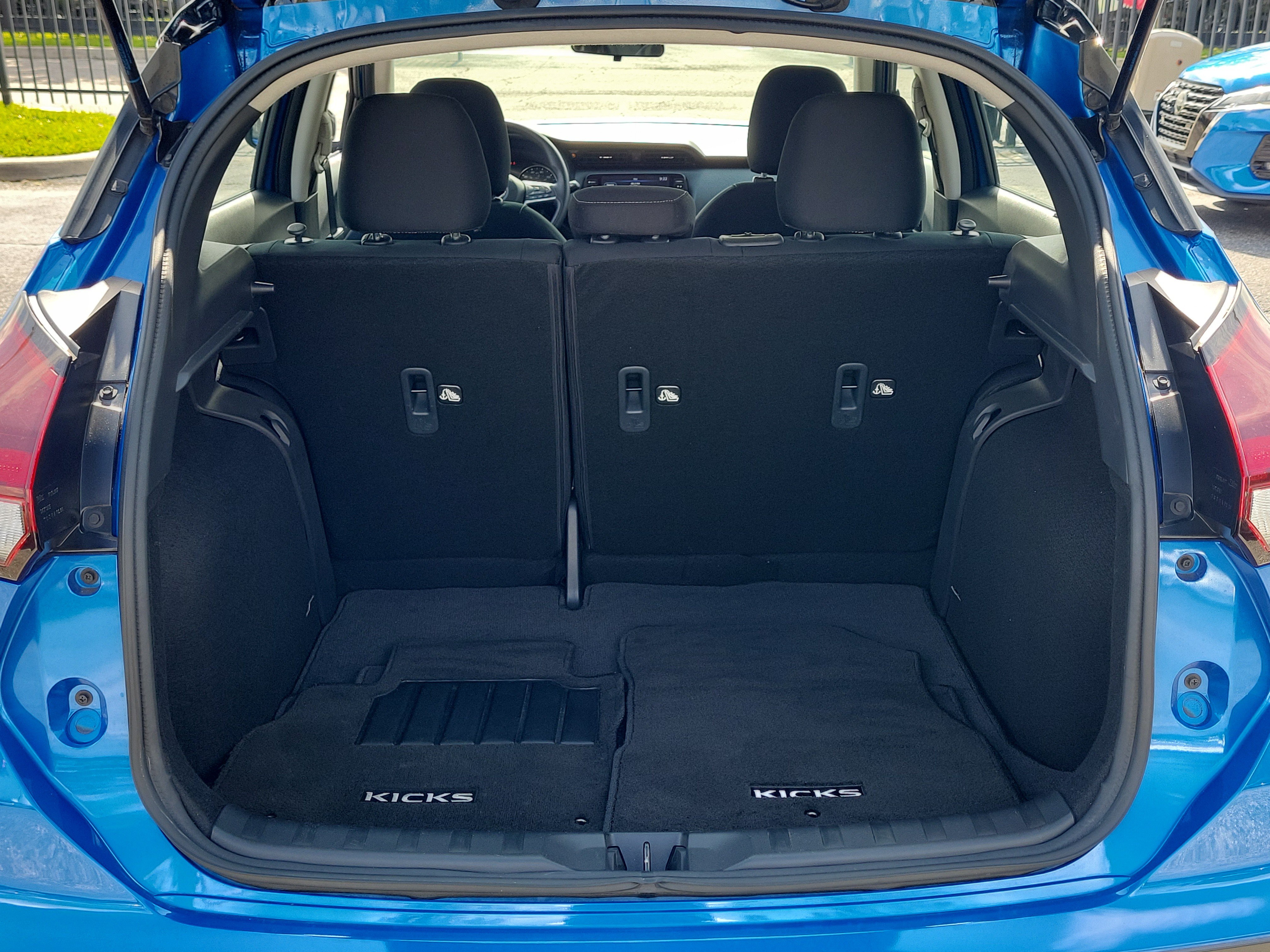 Certified 2024 Nissan Kicks SV FWD image 6