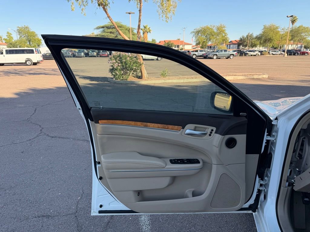 Used 2013 Chrysler 300 C image 19