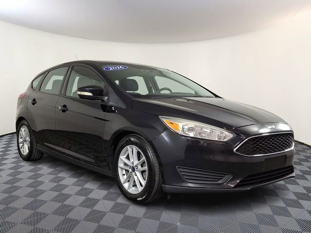 Used 2016 Ford Focus SE image 1