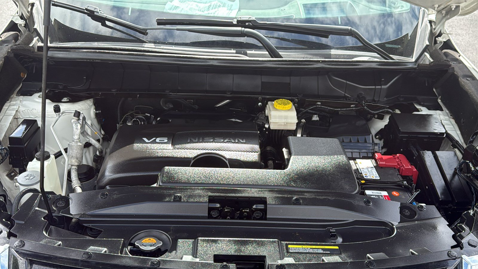 Used 2022 Nissan Pathfinder Platinum w/ Lighting Package (N93) FWD image 31