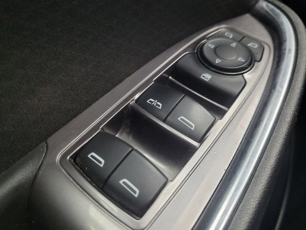 Used 2018 Chevrolet Malibu LT FWD image 27